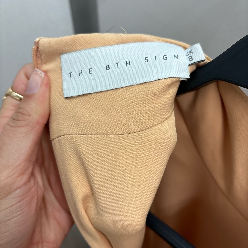The Eight Sign Sleeveless Peach Midi Pleated Dress SZ 4 - Picture 2 of 4